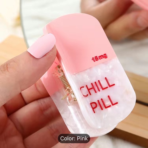 BRAND NEW ADORABLE/FUN PILL W/ CHILL PILL WOMEN'S HAIR ACCESSORIES CLAW CLIP - Picture 5 of 9